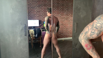 Maximus Barmin: Memek sempit ungu di bawah (pt.2)