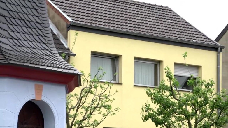 Deutschland porn: Lingkungan mesumku - (film lengkap)