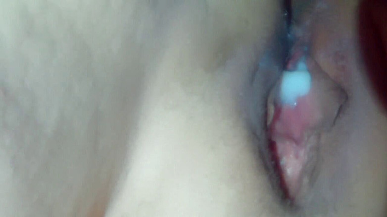 Bree Loves: Dikke pik neukt nat sappig poesje tot een creampie