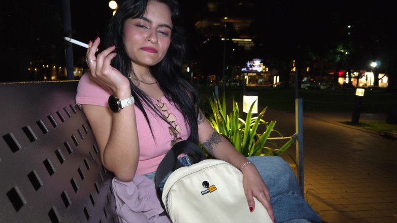 cxlila: Amatör offentlig pickup: Latina fan med pornhub ryggsäck ger deepthroat...