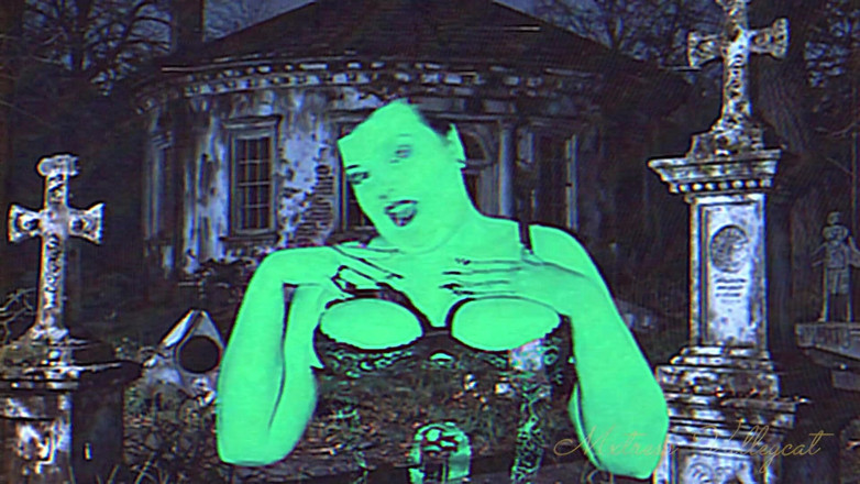 Mxtress Valleycat: Specială pentru ziua paranormală