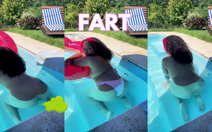 Cutiepiie Chubby: Scoreggia piscina nuda culo grosso bolle gas divertimento ragazza paffuta