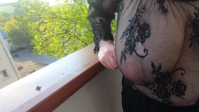 Lingerie Review: 尝试无码的透视衬衫