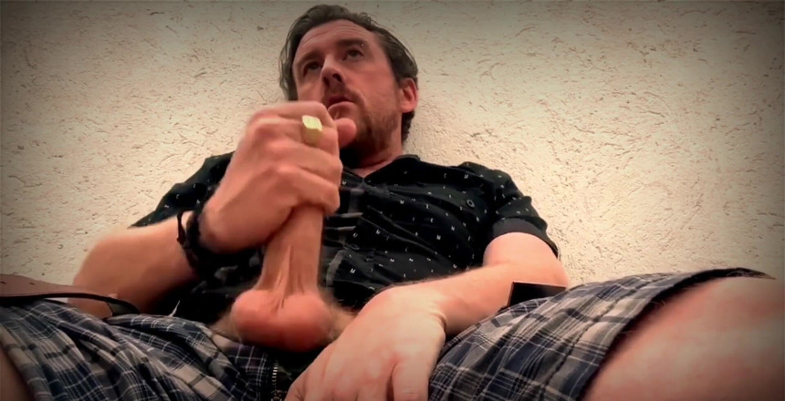 Dirty Talking Guy: Люблю грати з членом на відкритому повітрі
