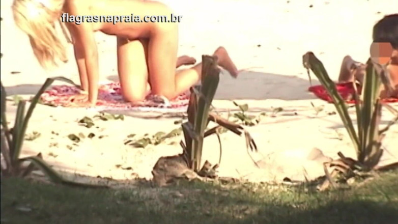 Amateurs videos: Si blonde dan si rambut coklat yang indah berjemur berjemur...
