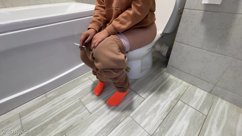 GassyKat: Het dagelijkse toilet s2 aflevering 21