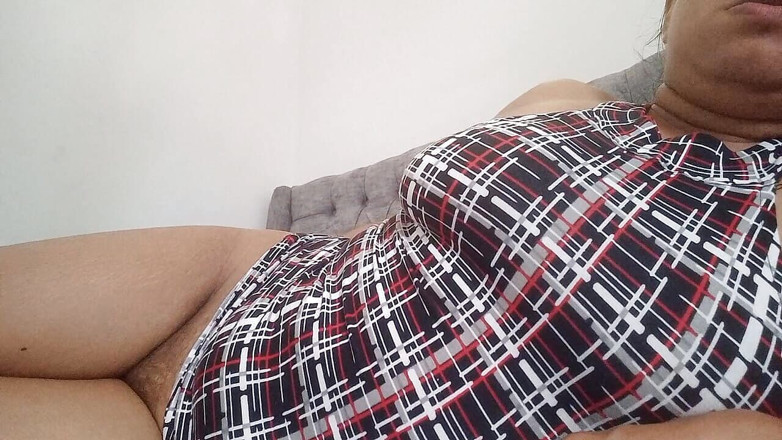 PATY PATY: Jesus!! Latina-schlampe kommt mit offener muschi an, als sie mehrere...