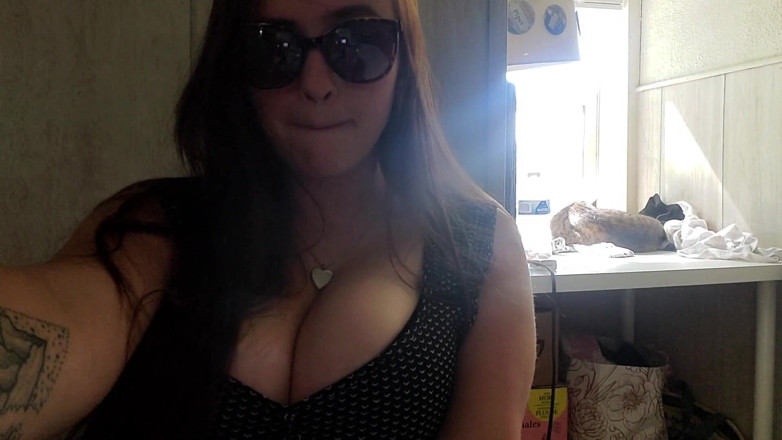 LEXI AND DAN: Une femme sexy fait une sex tape avec un autre...