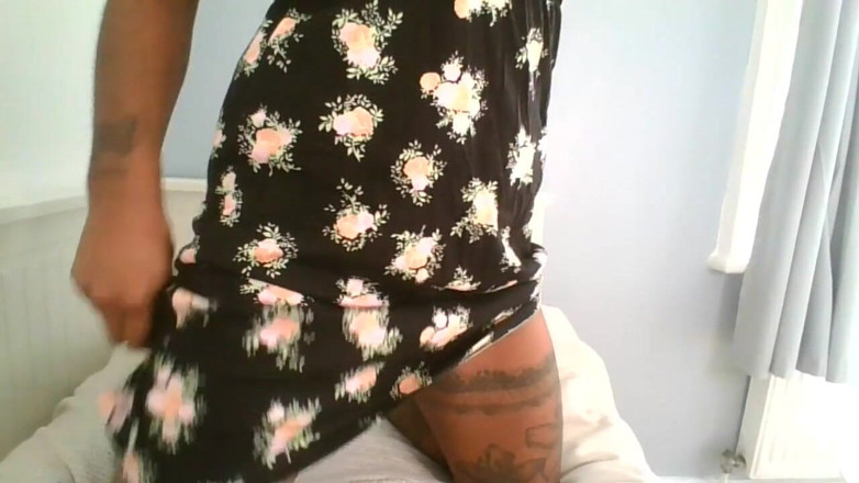 BabeXX69XX Asian MILF: Ojczym oglądaj, jak jeżdżę na BBC i połykam spermę!
