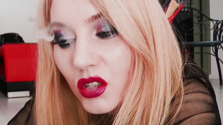 Goddess Celine: 팬티 스타킹 지배
