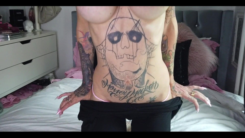 Skully inkson: 딜도푼 주부