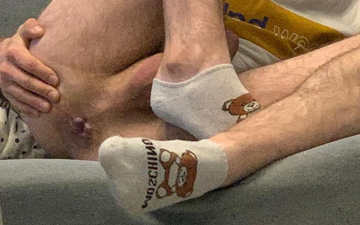 Boy Socks: Çoraplı dildoyla oynuyor