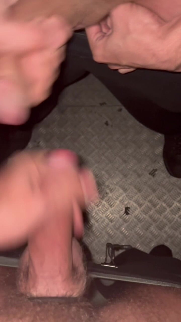 FerLuciDaddy: Gloryhole-horn