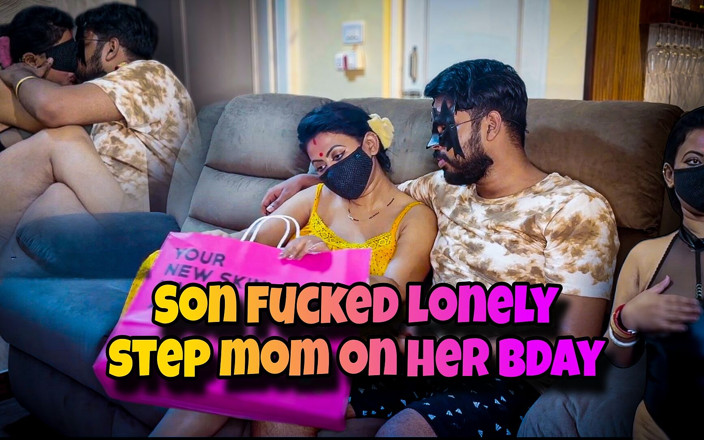 IndianMyra07: Enteado fodeu madrasta solitária em seu aniversário