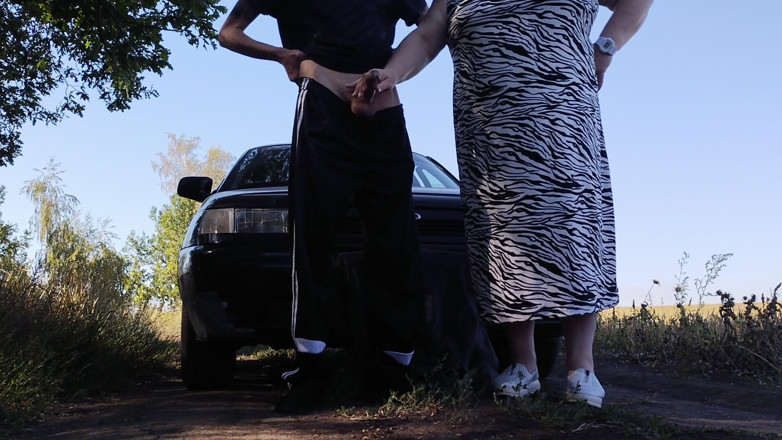 Zona901: Він публічно написав на природі, відтрахав свекруху в рот і наповнив її спермою