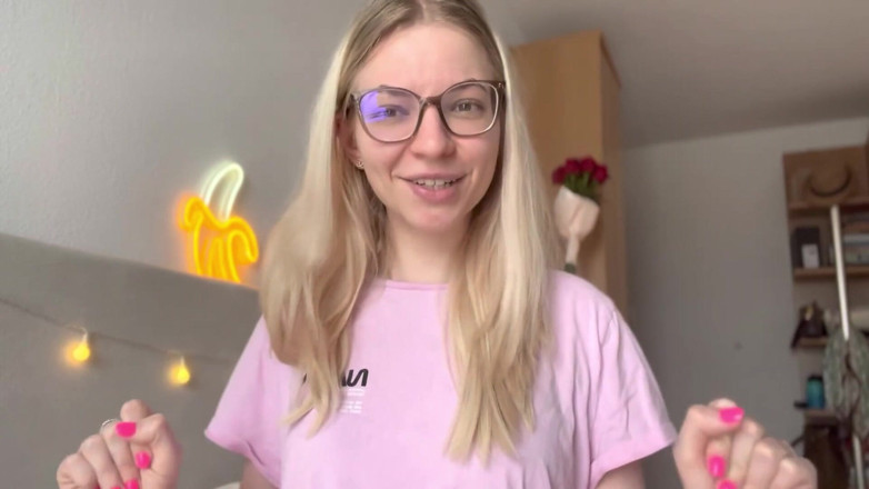 Goddess_Bella_Rae: Jak bezpiecznie wyjść jako maminsynek!