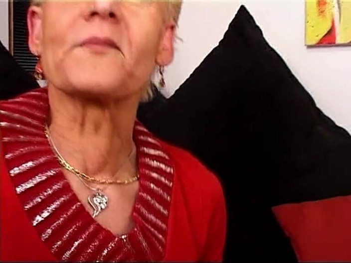 GERMAN PORN CLASSICS: परिपक्व प्लम वॉल्यूम। 1