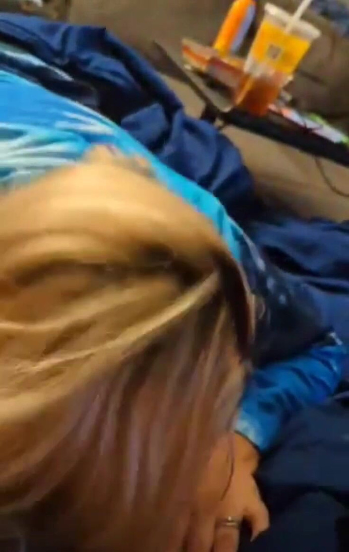 Funhousewife69: Žhavé, sexy, honění se promění v lízání, sání, mokré kouření!...