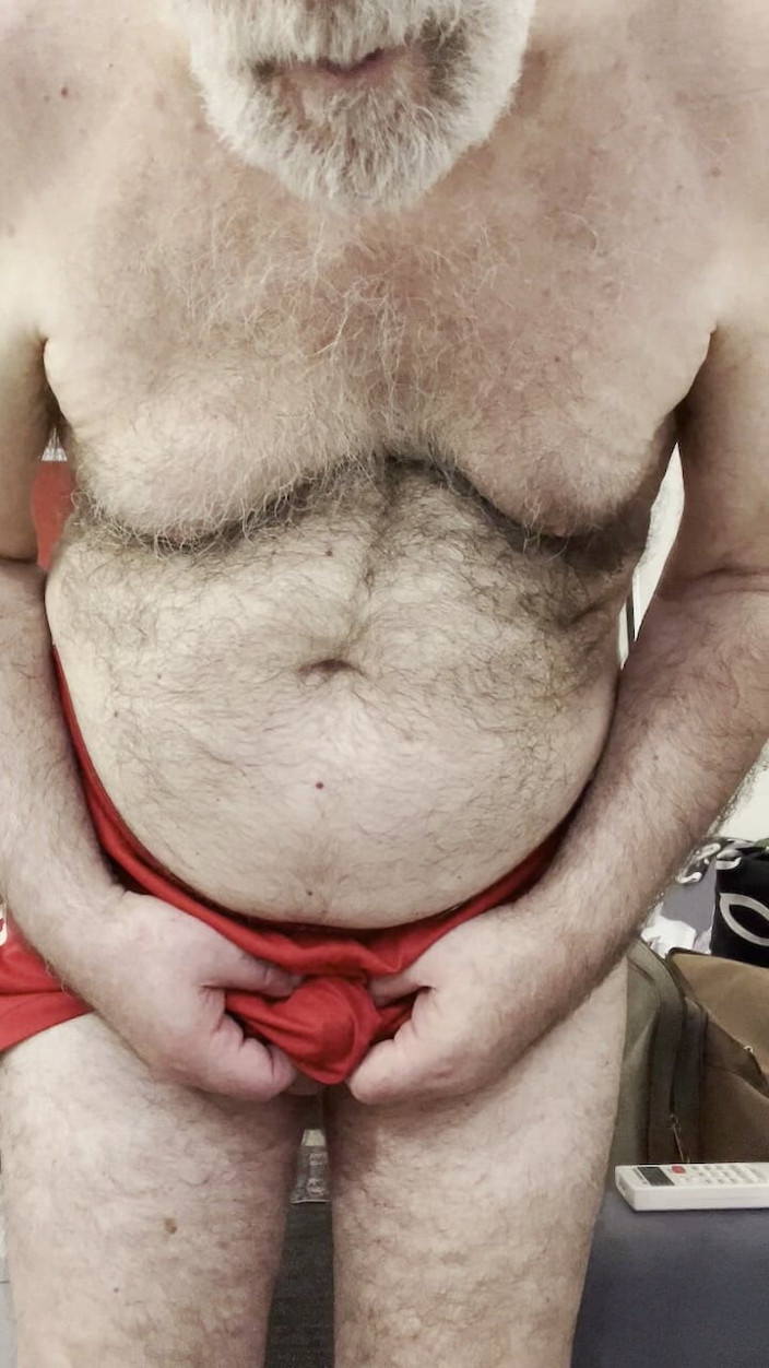 Coach Karl dude lodge: Coach Carl's Balls Hang Free