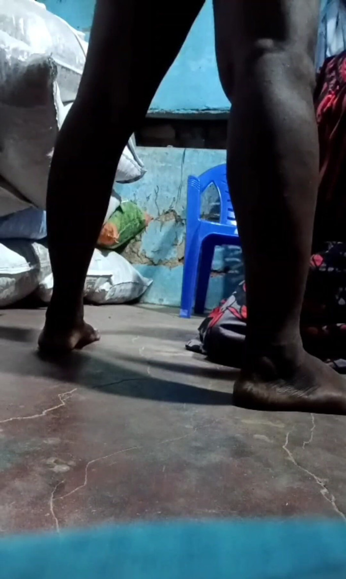 Tamilnaduu: Bini saya Berkongkek dengan Owner.me Rumah Ditangkap Dari Kamera Tersembunyi