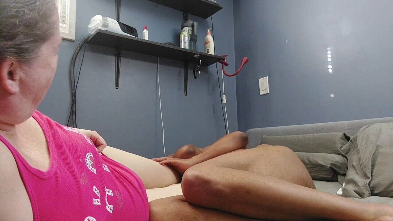 Beatniq: Sexy weiße bBW lutscht und fickt bbc im rosa höschen