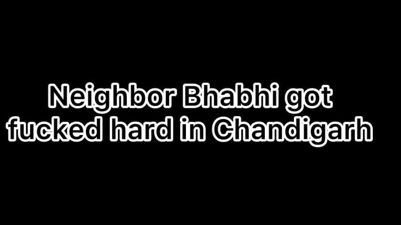 Honey Ross: Granne Bhabhi blev knullad hårt i Chandigarh