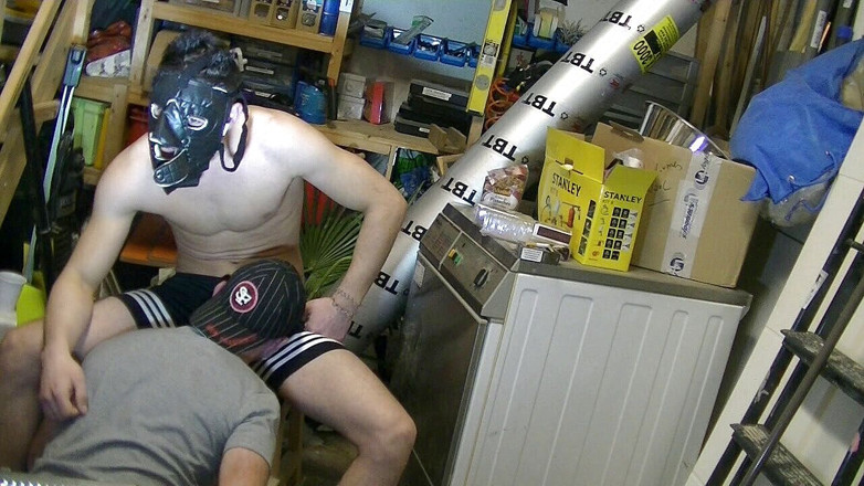 RAW FRENCH PIGS: Sucking real straigth boy but not free