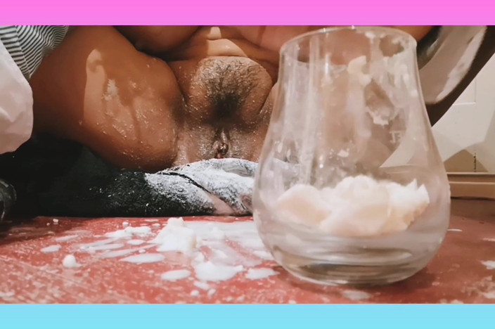 Sarah Fonteyna squirt compilation: Des kilos de sperme crémeux gonflent mes trous