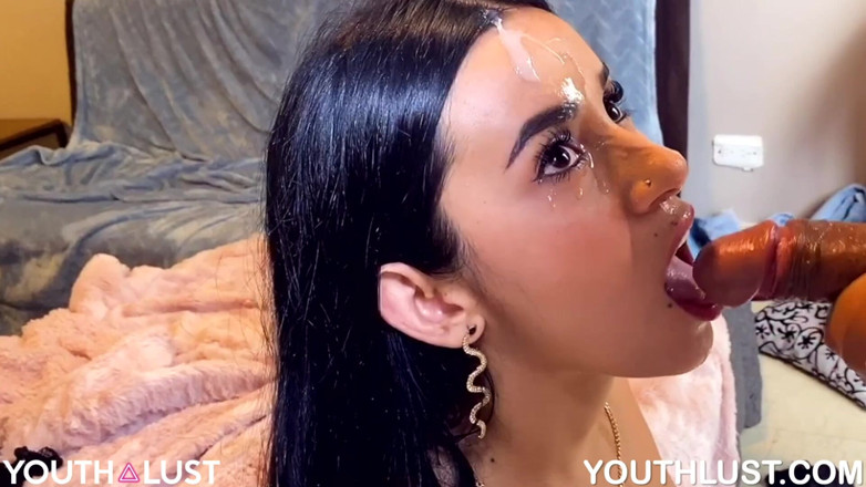 Youth Lust: Aaliyah Šukání na domácí cele cam youthlust.