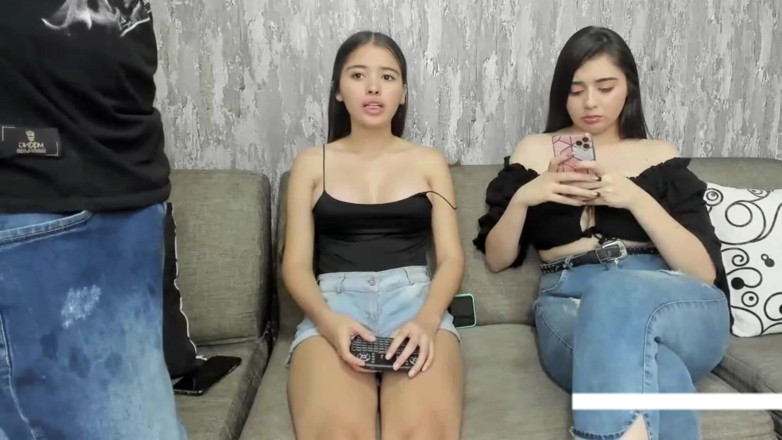 Teen amateur Latinas: Моя сусідка-мілфа отримує мій кремпай і просить анал