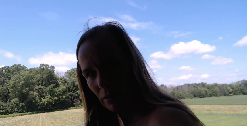 KimitheMilfMommy: Je ne suis pas prête pour l'hiver. Insémine-moi sous le...