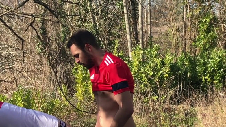 BAD BOYS FUCKERS FROM FRANCE: Yougn badboy knullad utomhus av Koldo Goran