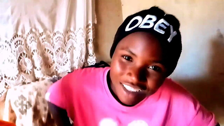 Gorret Zambian Sexy Lady: With My Friend