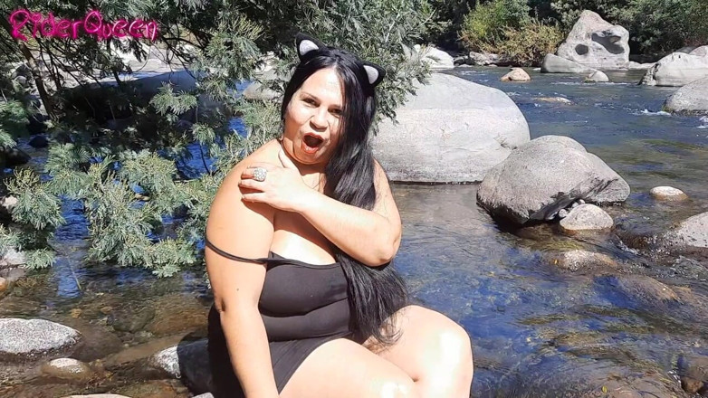 Only Riderqueen BBW Step Mom Latina Alone: Percutian ke Sungai Untuk Melancap Dengan Tangan Keseronokan Ajaib Saya