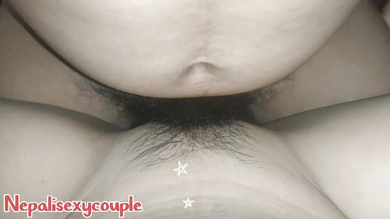 Nepalisexycouple: Acı çekmeyeli uzun zaman oldu.