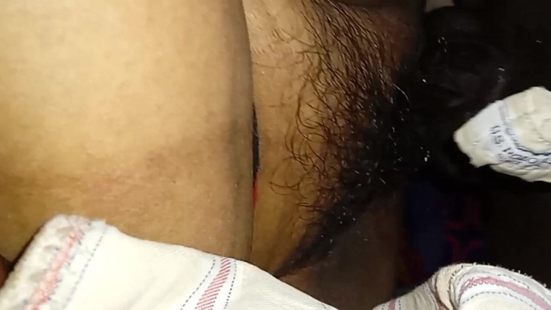 Bengaliauntykichut: Desi fickte meine sexy nachbarin