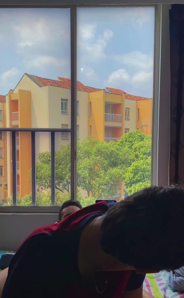 Dilan Castro: Tetanggaku yang gay minta aku nyepong kontolnya sebelum nyepong kontolku...
