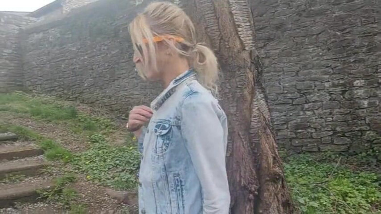Serenexx: Pisse dans les bois - Serenexx