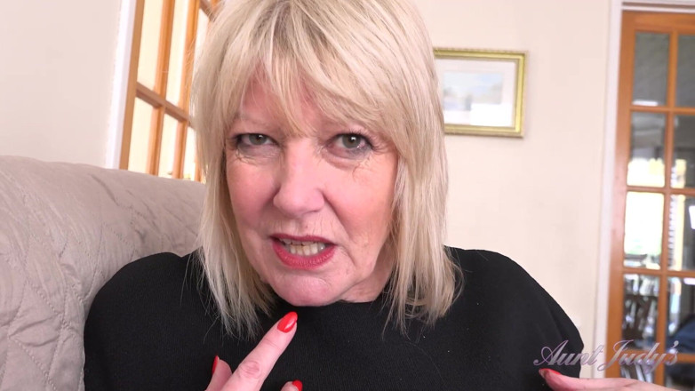 Aunt Judy's: Auntjudys - Deine Vollbusige Reife Therapeutin Dr. Amy Goodhead Weiß Genau,...