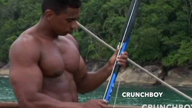 Bareback porn with straight boy: Dua cowok latino seksi dientot habis-habisan di pantai umum