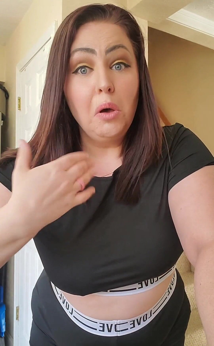 KinkyKatie: Selamat hari thanksgiving sayang! Maka bersyukurlah kamu!