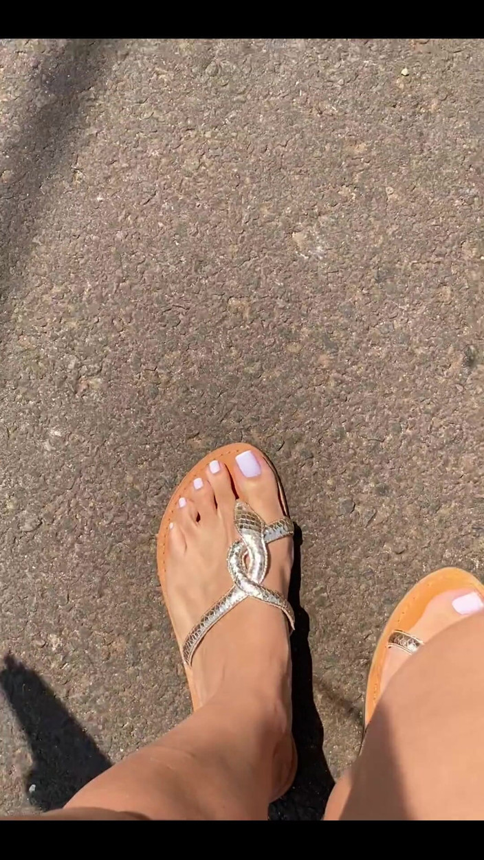 KiffaFeet: Estoy enamorado de estas uñas francesas