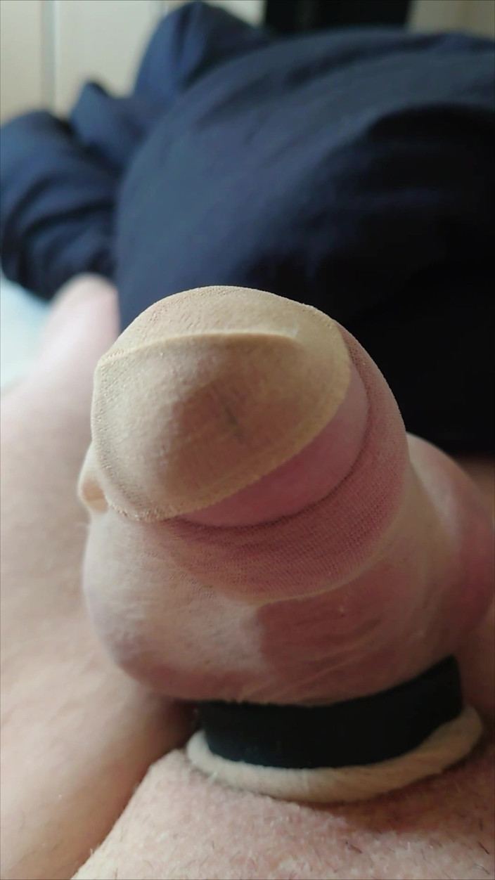 Carmen_Nylonjunge: Der Feinstrumpf, Mein Penis Und Sein Sperma