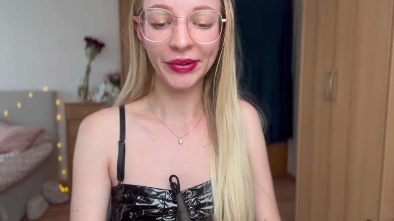 Goddess_Bella_Rae: Asmr roleplay đối xử không phù hợp và thô lỗ