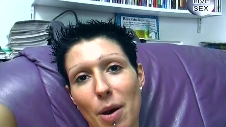 TRASHPORN: 젖탱이를 빨아주는 마커 후장 로즈버드