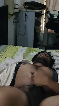 Kannada Chlapec mluví v Kannádě