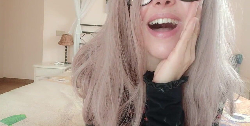 savannahamatoriale: Forte sotaque vulgar! Bela prostituta italiana ofende seu m. entre...
