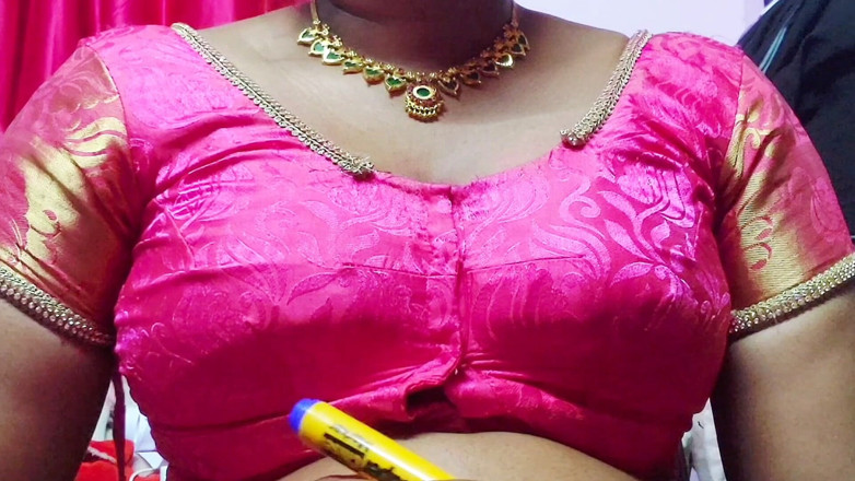 Desi Mohini: Tetek besar dan pantat besar desi seks tegar