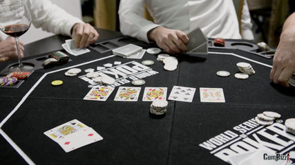 Cumbizz: La partita a poker è andato storto marito persa la moglie...
