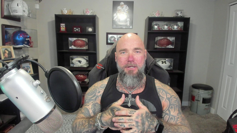 Raw and Uncensored with Masculine Jason: Les choses que les mecs n’avouent pas